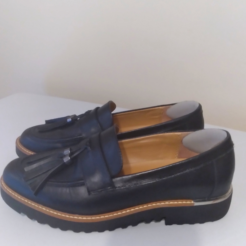 Franco Sarto Black Leather Loafers with Tassels‎ 7M